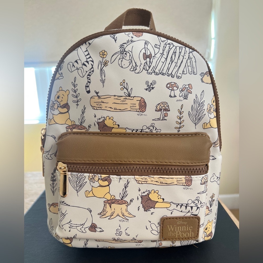 🍯🧸NWT DISNEY LOUNGEFLY WINNIE THE POOH CLASSIC ART SKETCH MINI BACKPACK 🍯🧸